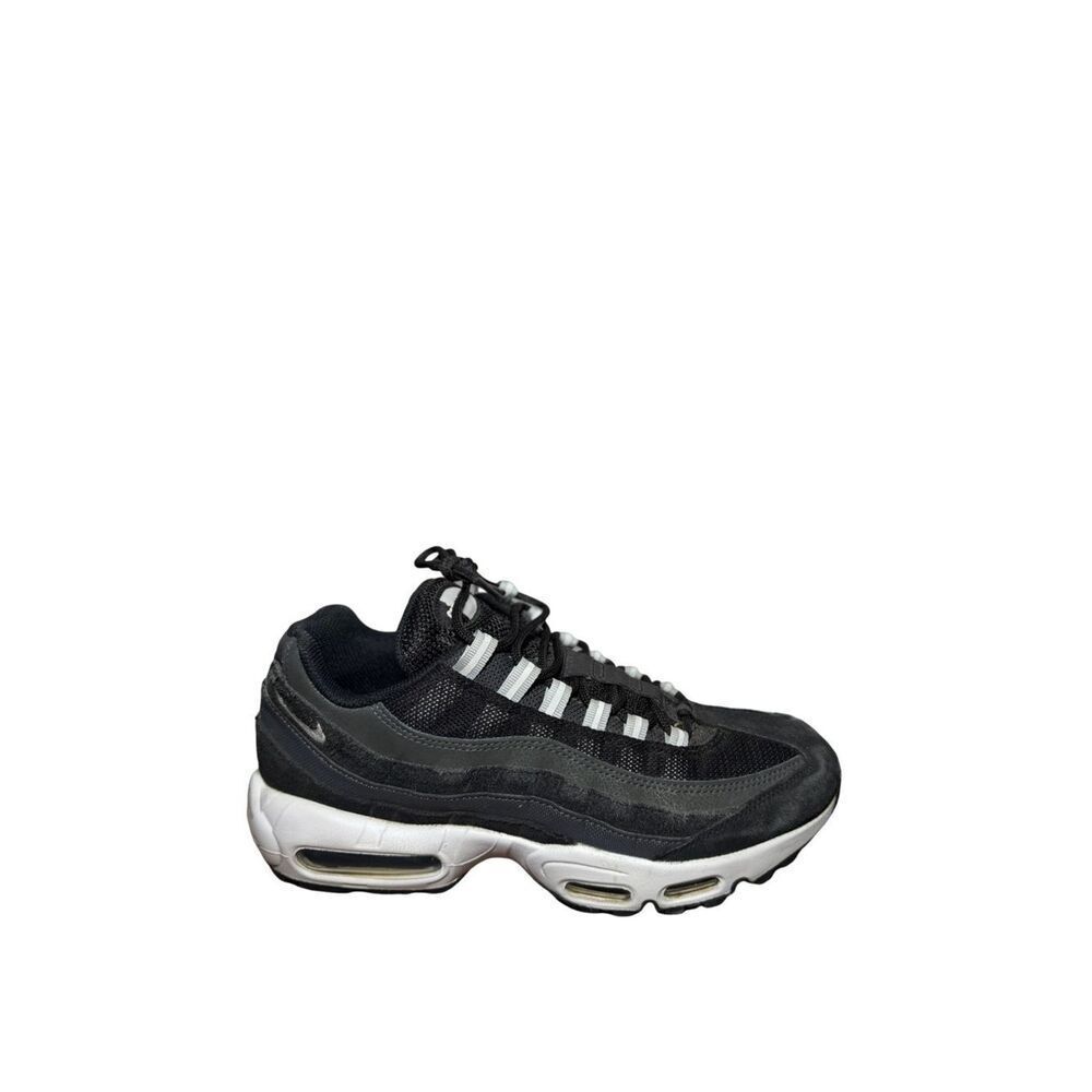Nike Black and White Air Max 95 Running Shoe size 8.5